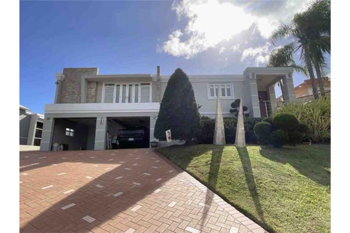 Hermosa Residencia en Camino Real, Caguas