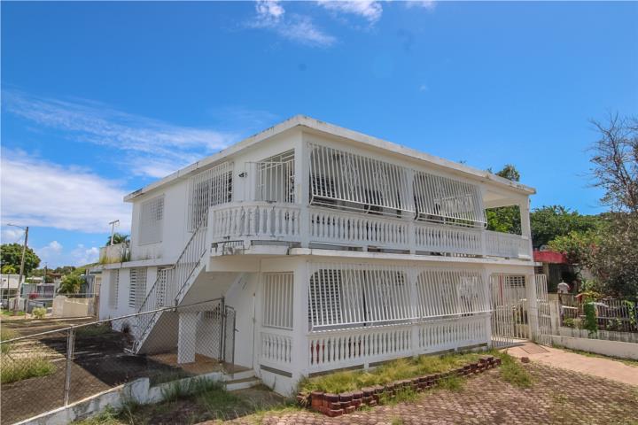 Multifamiliar Urb Monte Brisas Fajardo