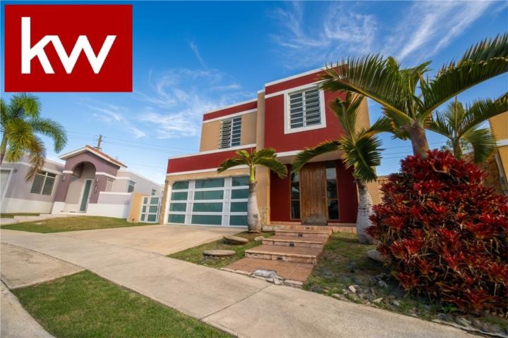 URB. PALACIOS DEL RIO I, CASA EN TOA ALTA