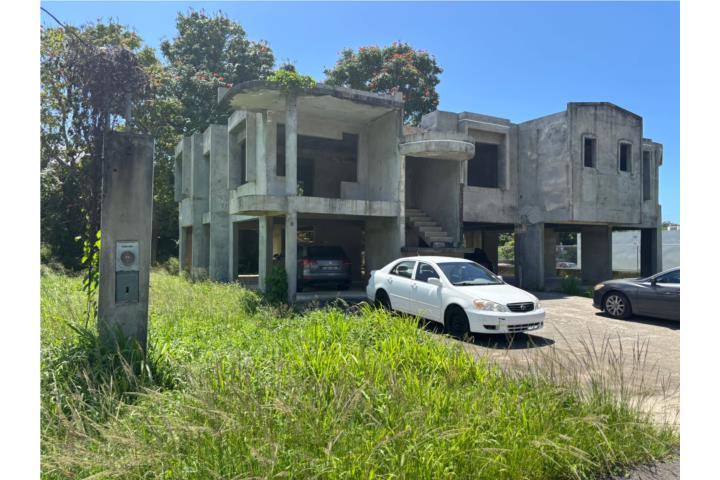 Mansión en construcción,Sabana Hoyos, Arecibo