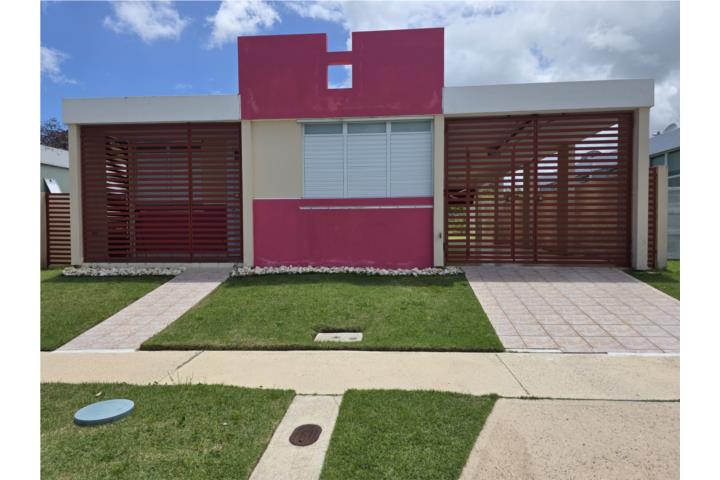 Urb. Arboleda MOVE IN READY
