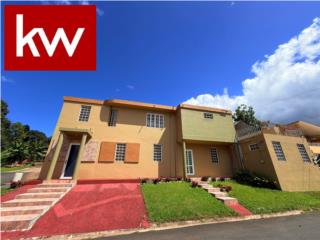 URB. SUNNY HILLS, CASA EN BAYAM�N