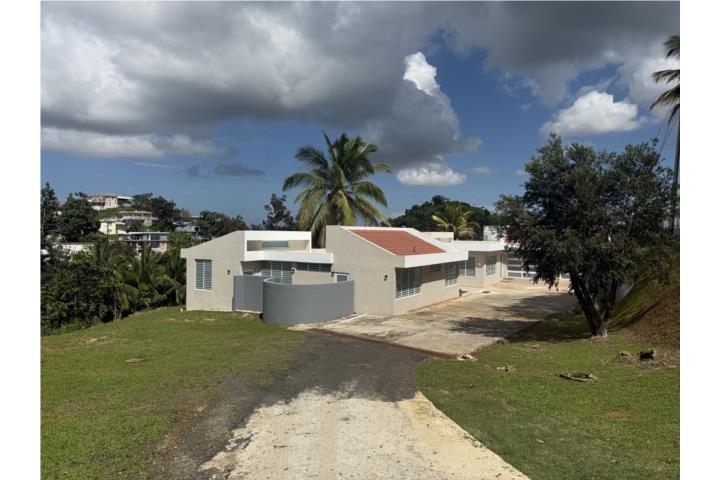 SE VENDE EN TOA ALTA
