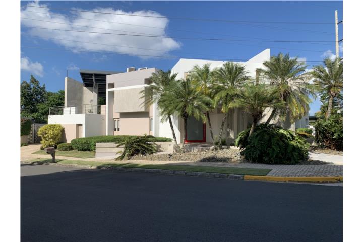 Luxury Home At Santa Maria