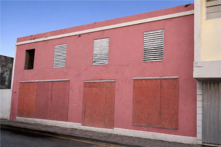 Espacio Comercial-Calle Calimano #64