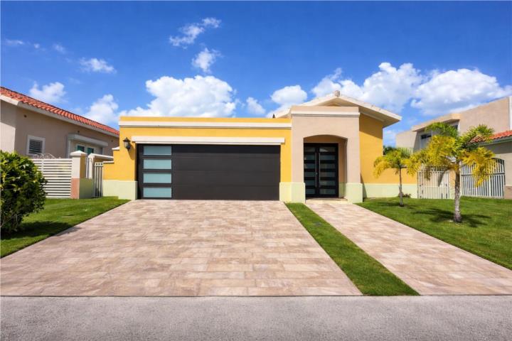 VENTA CASA EN PALMAS DEL MAR 3h 2.5b