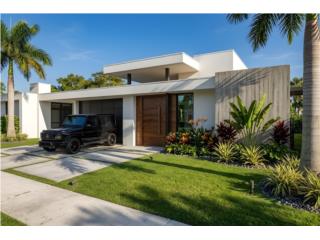 Modelo 5 en La Villa de Torrimar, Guaynabo