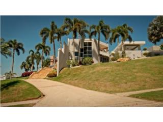 Lujosa residencia  entre Moca/Aguadilla 