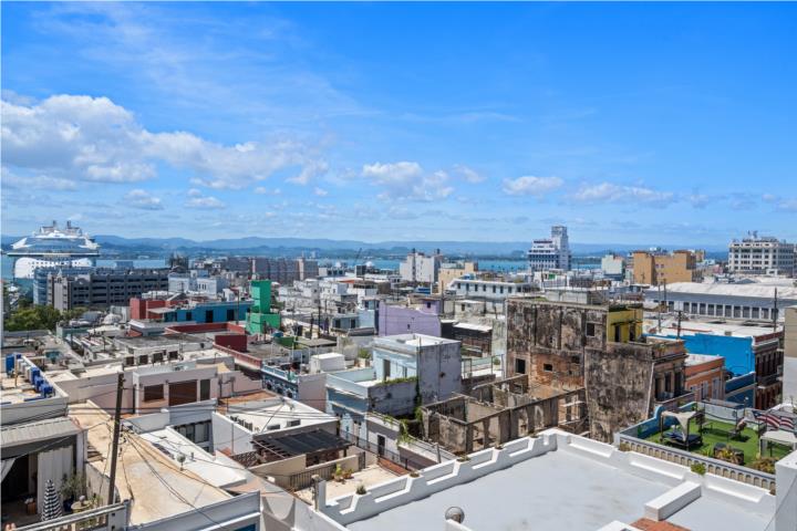 Apto con Vista al Mar en Viejo San Juan $425K