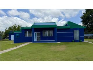 CASA CON PISCINA y AMPLIO TERRENO en HATILLO