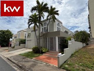 EXT. VILLA CAPARRA, CASA EN GUAYNABO