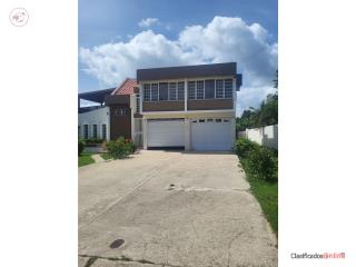 Residencia en Quintas de Collores Humacao PR