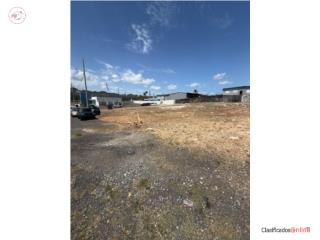 Se Vende Solar en Barceloneta frente a Walmar