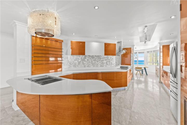 1754 Mcleary unit #1101