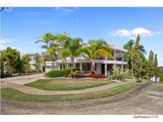 Private Luxury Mansion in Vistamar, G...