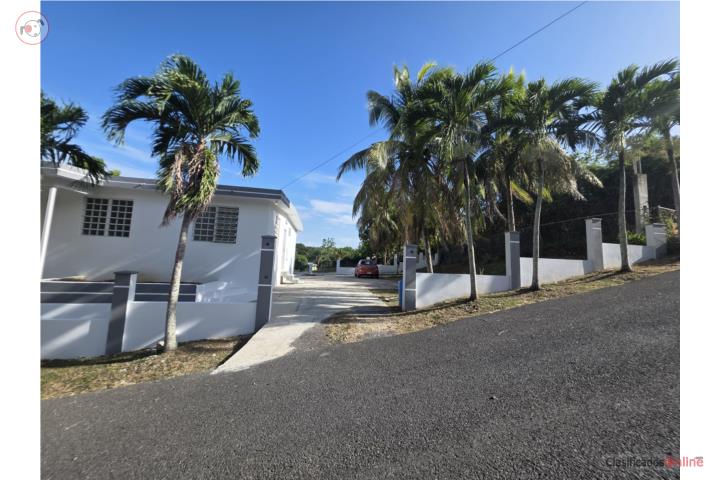 House in Monte Santo, Peñuelas