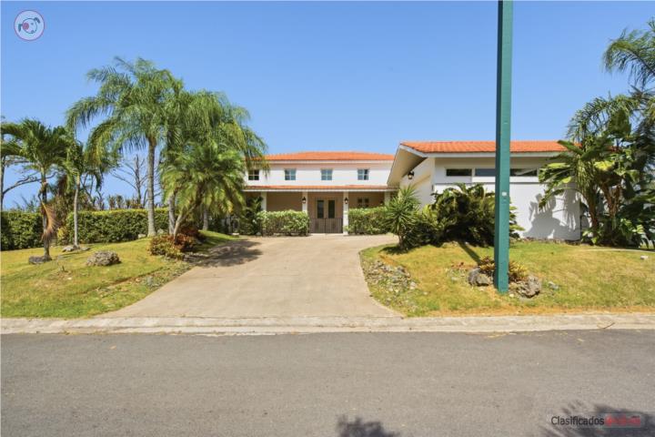 House in Sabanera de Dorado, Dorado