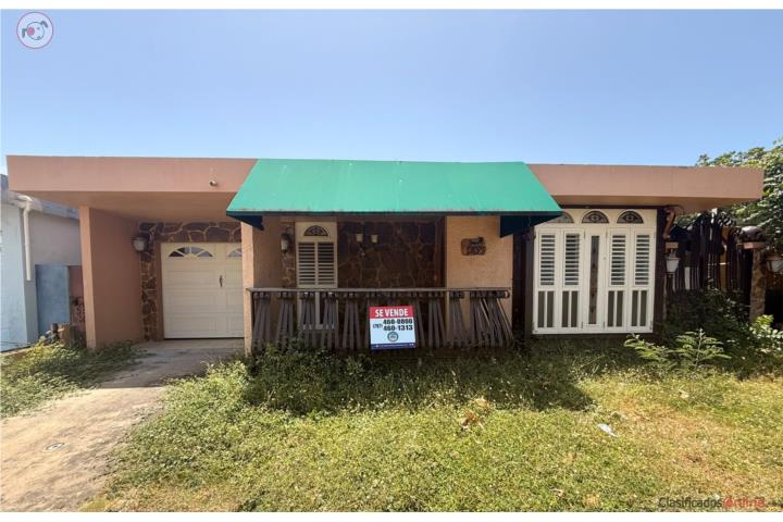 House in Flamboyanes, Ponce