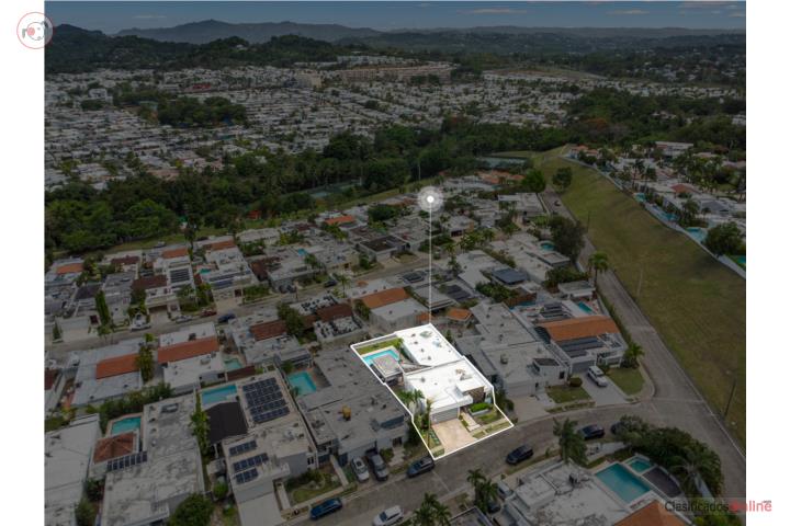 House in La Villa De Torrimar, Guaynabo