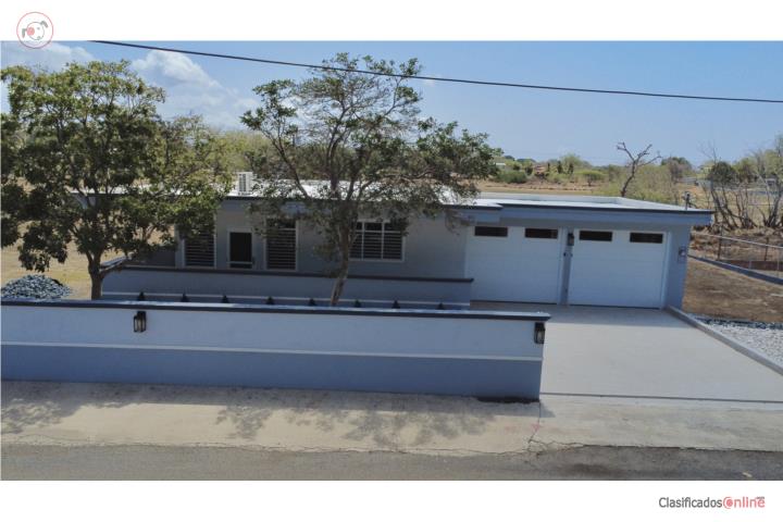 House in Colinas De Combate, Cabo Rojo