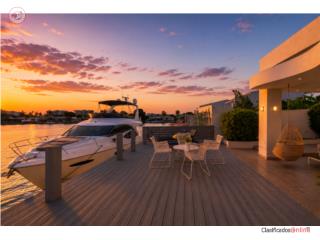 Waterfront Estate in Vistamar Marina ...