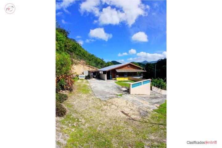 Multi-family in Quebradas, Guayanilla