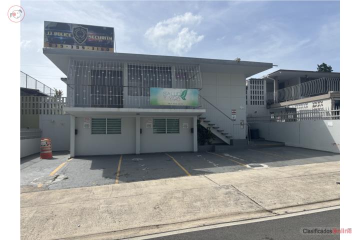 Commercial in Villa Clementina, Guaynabo