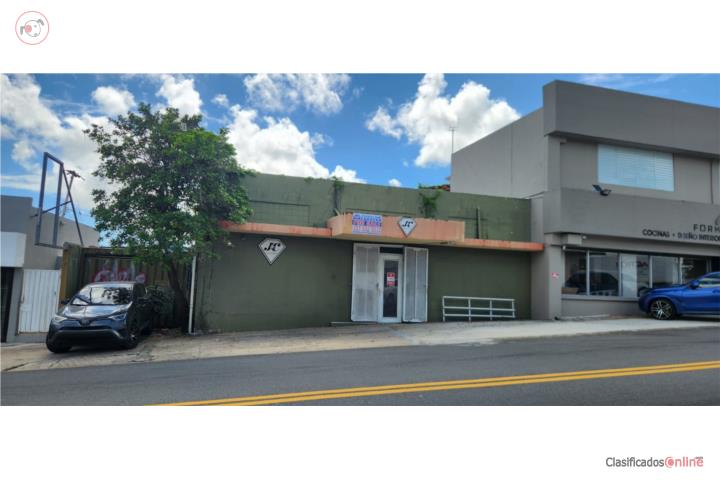 Commercial in Puerto Nuevo, San Juan - Río Piedras
