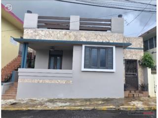 En el mismo centro Pueblo-Moca