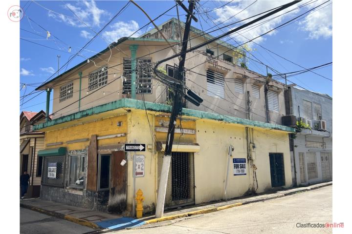 Commercial in Pueblo, Manatí