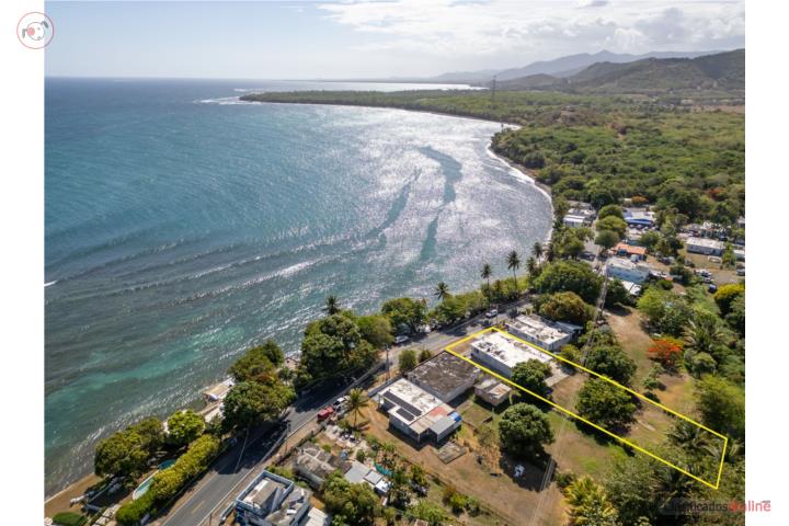 Guardarraya, facing Playa Inches