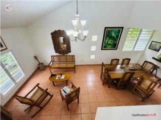 CASA VENTA EN CIDRA URB LA PENINSULA