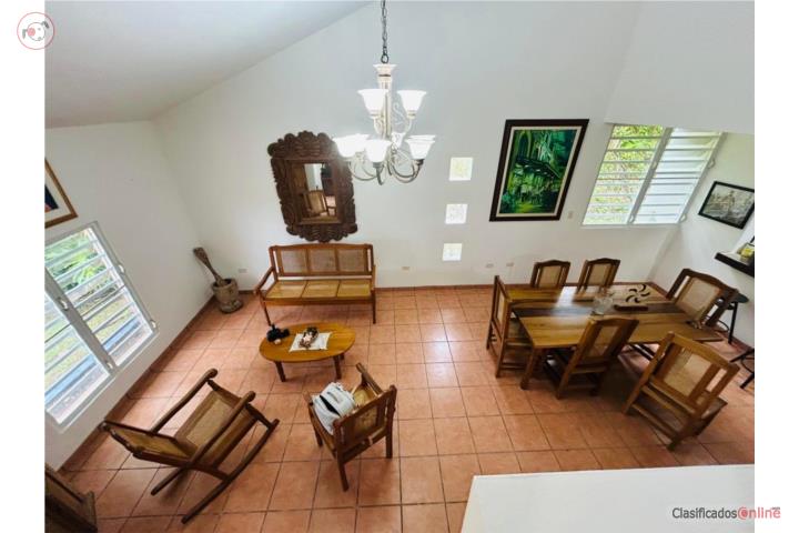 House in La Peninsula, Cidra