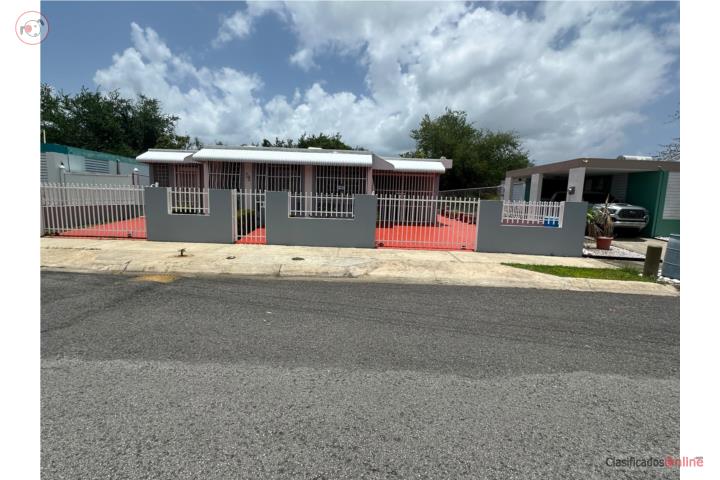 House in Ramon Rivero Diplo, Naguabo