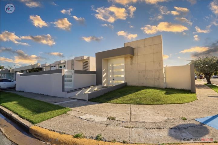 House in Villa Venecia, Carolina - Isla Verde