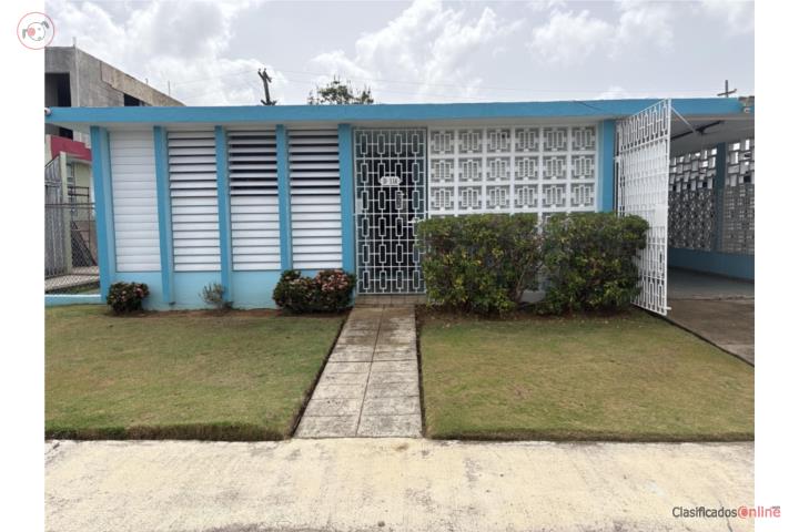 House in Forest View, Bayamón