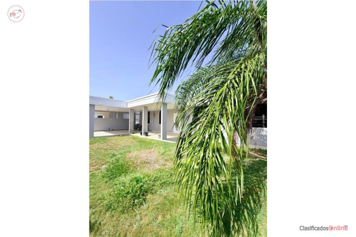 House in Maleza Baja, Aguadilla