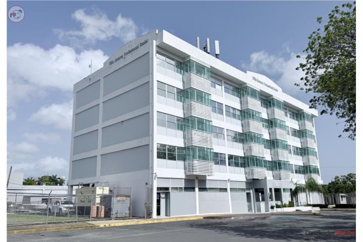 Commercial in Villa Nevarez Professional Cen, San Juan - Río Piedras