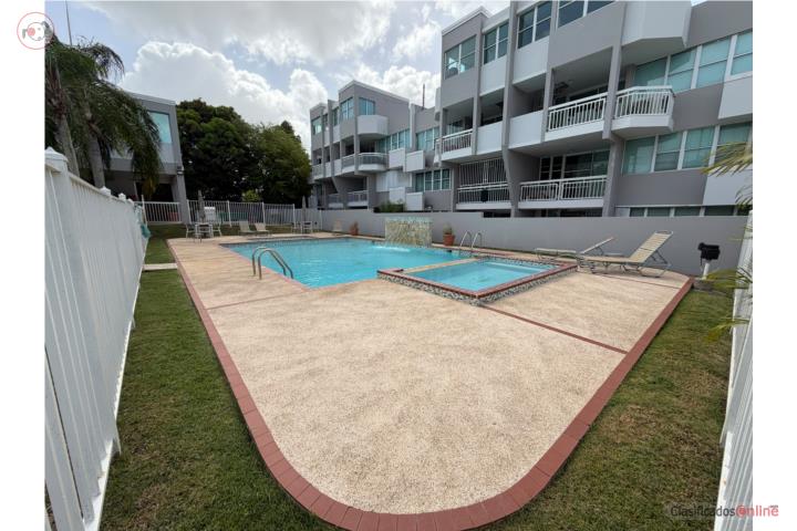 Paseo de las Cumbres Penthouse