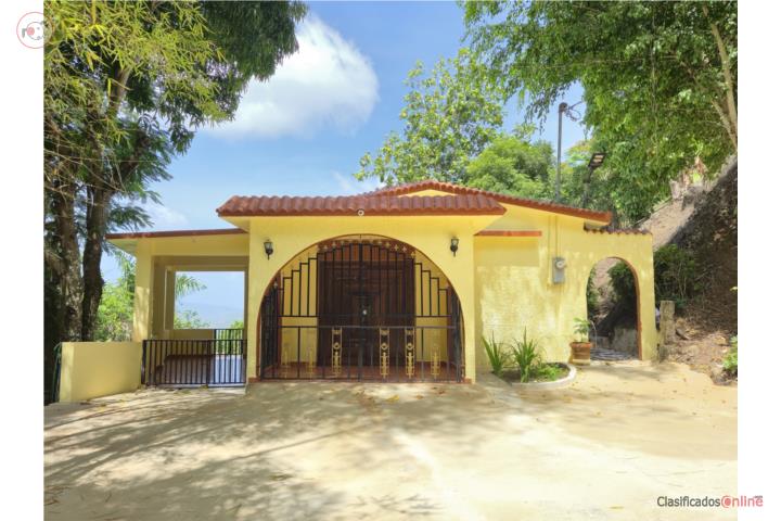 House in Rio Hondo, Comerío
