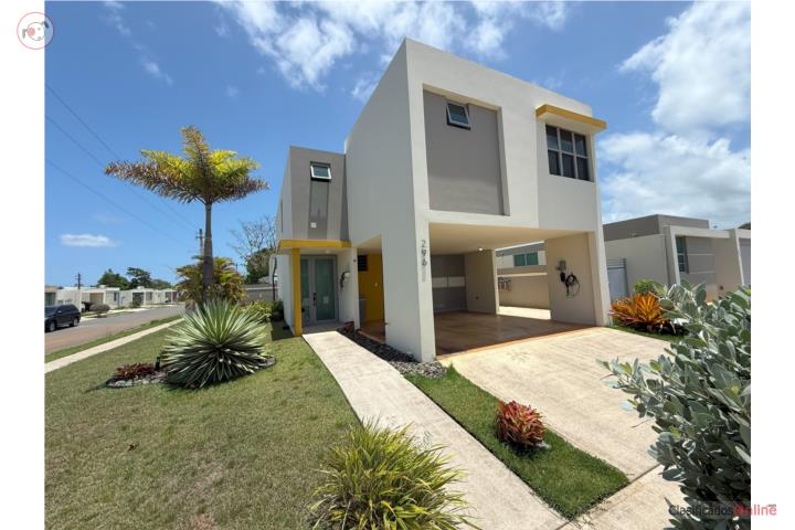 House in Vega Serena, Vega Baja