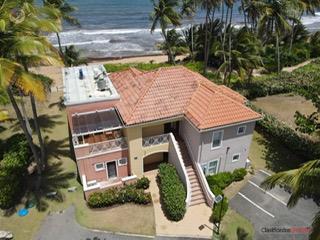 PALMAS DORADAS: OCEANFRONT VILLA