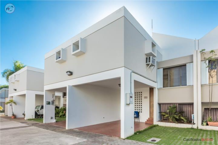 House in University Gardens, San Juan - Río Piedras