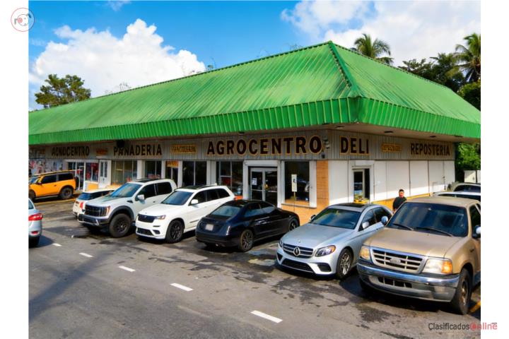 Commercial in Camarones, Guaynabo