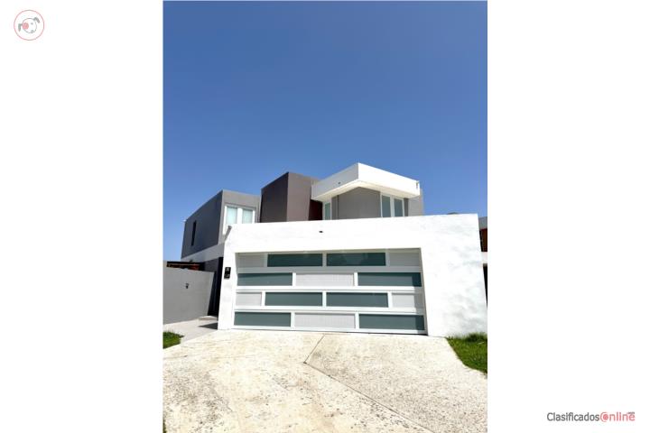 House in Mansion del Sol, Toa Baja