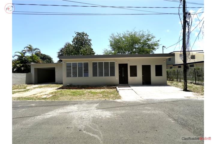 House in Sabana Hoyos, Arecibo