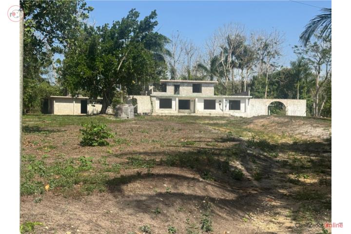 House in Almirante, Vega Baja
