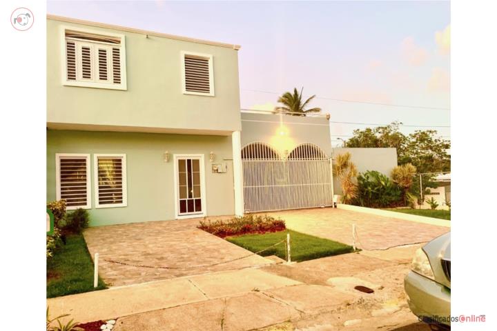 House in El Plantio, Toa Baja
