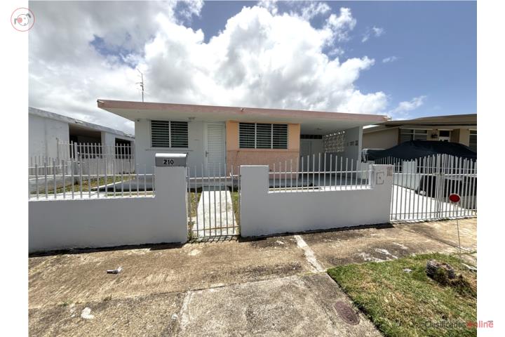 House in Brisas De Ceiba, Ceiba