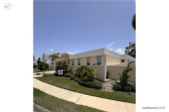 House in Paseo Del Mar, Dorado
